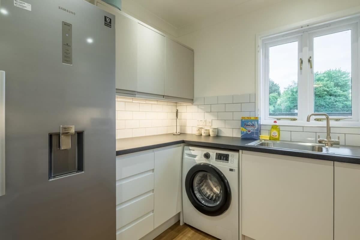 Lovely 1 Bed Apartment With Free Parking & Garden Кембридж Екстер'єр фото