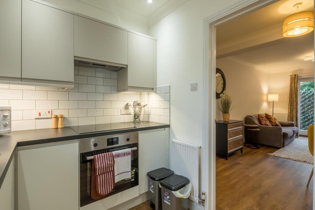 Lovely 1 Bed Apartment With Free Parking & Garden Кембридж Екстер'єр фото